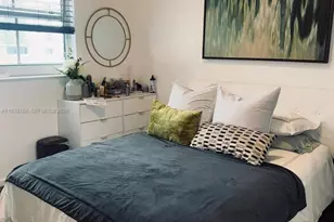 185 SE 14th Terrace, Miami, FL 33131 - Photo 10