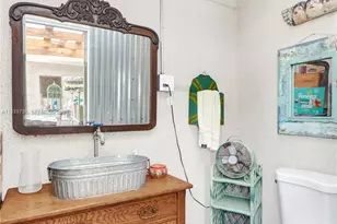 3030 NW 5th St, Miami, FL 33125 - Photo 22