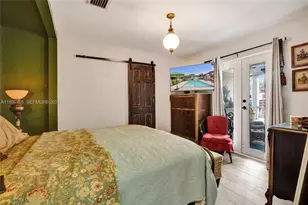 3030 NW 5th St, Miami, FL 33125 - Photo 10