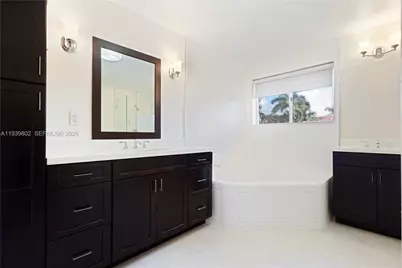 11071 NW 47th Ln, Doral, FL 33178 - Photo 28