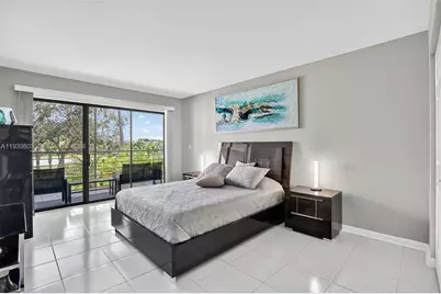 5901 Camino Del Sol #207, Boca Raton, FL 33433 - Photo 18