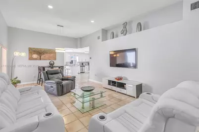 945 NW 132nd Ave W, Miami, FL 33182 - Photo 16