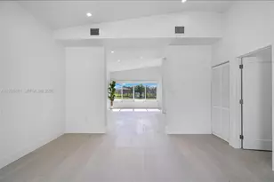 2115 NW 129th St, Miami, FL 33167 - Photo 10