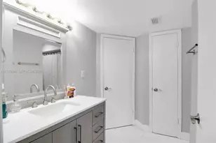 10440 SW 156th Ct, Miami, FL 33196 - Photo 8