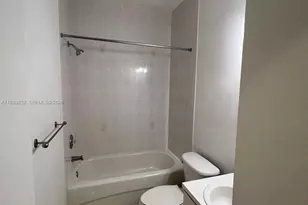 721 SW 107th Ave, Pembroke Pines, FL 33025 - Photo 22