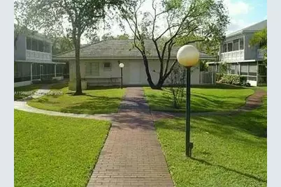 7552 Stirling Rd #115, Davie, FL 33024 - Photo 14