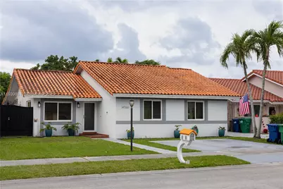 14766 SW 81st St, Miami, FL 33193 - Photo 4