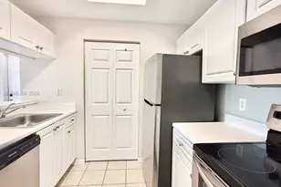 2807 Veronia Dr, Palm Beach Gardens, FL 33410 - Photo 8