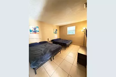 212 SW 2nd Ter #1, Dania Beach, FL 33004 - Photo 8