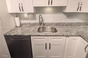 18151 NE 31st Ct, Aventura, FL 33160 - Photo 2