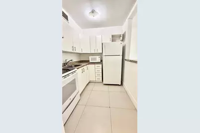 42 SW 14th St #203, Dania Beach, FL 33004 - Photo 8