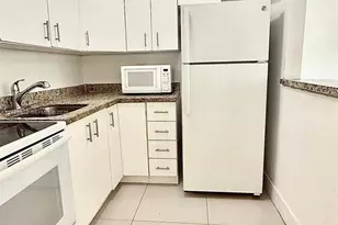 42 SW 14th St, Dania Beach, FL 33004 - Photo 8