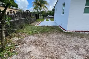 775 NW 142nd St, Miami, FL 33168 - Photo 20