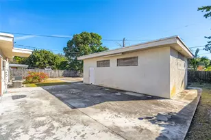 3274 NW 100th St, Miami, FL 33147 - Photo 4