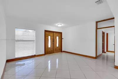 3274 NW 100th St, Miami, FL 33147 - Photo 6