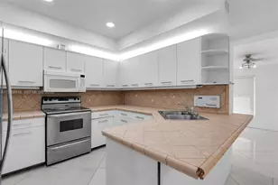 3274 NW 100th St, Miami, FL 33147 - Photo 14