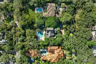 10001 SW 60th Ct, Pinecrest, FL 33156 - Photo 2
