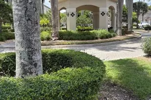 5737 NW 114th Path, Doral, FL 33178 - Photo 12