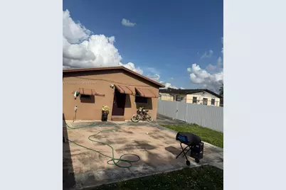 3270 NW 132nd Ter, Opa-Locka, FL 33054 - Photo 16