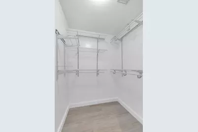 55 SW 9th St #1109, Miami, FL 33130 - Photo 8