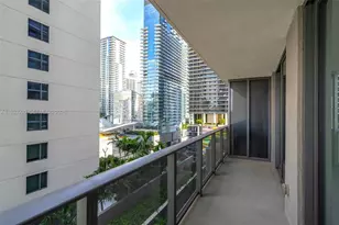 55 SW 9th St, Miami, FL 33130 - Photo 2