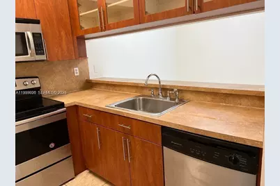 18210 Mediterranean Blvd #6-20, Hialeah, FL 33015 - Photo 2