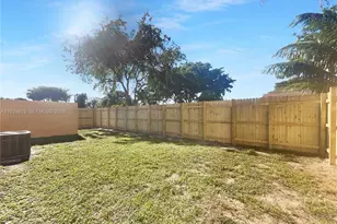 20450 NW 28th Ct, Miami Gardens, FL 33056 - Photo 18