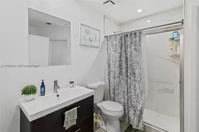 18348 NW 68th Ave #D, Hialeah, FL 33015 - Photo 14