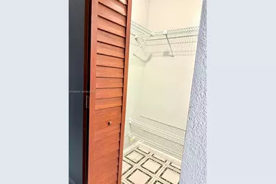 220 W 68th St #101, Hialeah, FL 33014 - Photo 16