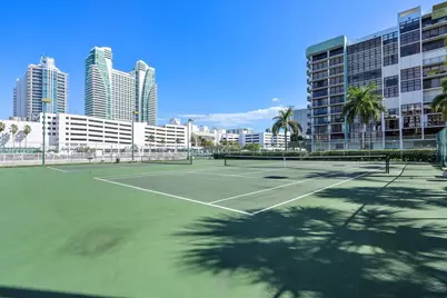 600 Parkview Dr #810, Hallandale Beach, FL 33009 - Photo 56
