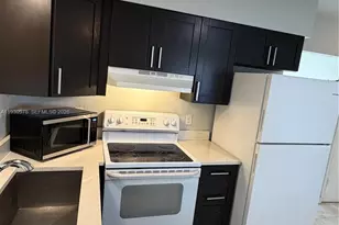 1320 S 12th Ave S, Lake Worth, FL 33460 - Photo 2