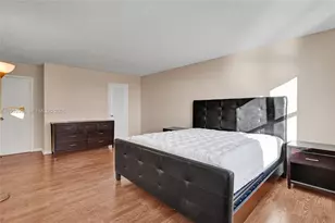 1833 S Ocean Dr, Hallandale Beach, FL 33009 - Photo 20