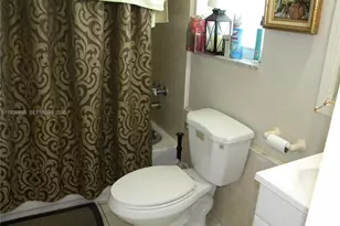 7527 SW 7th Ct, North Lauderdale, FL 33068 - Photo 20