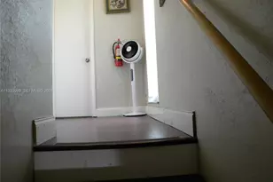 7527 SW 7th Ct, North Lauderdale, FL 33068 - Photo 22