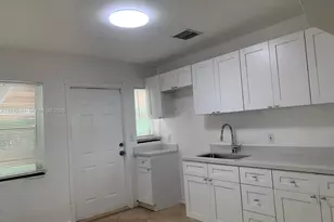 17 Edmund Rd, West Park, FL 33023 - Photo 4