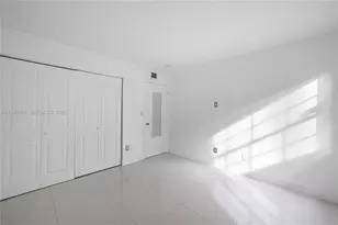3545 Magellan Cir, Aventura, FL 33180 - Photo 24