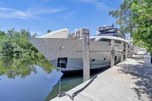 3000 Island Blvd, Aventura, FL 33160 - Photo 68