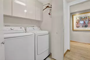 3000 Island Blvd, Aventura, FL 33160 - Photo 38