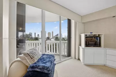 3000 Island Blvd #502, Aventura, FL 33160 - Photo 26