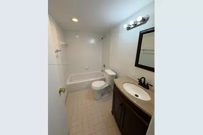 8160 Geneva Ct #108, Doral, FL 33166 - Photo 22