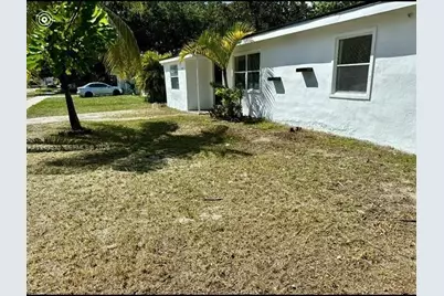 17 Edmund Rd #0, West Park, FL 33023 - Photo 4