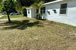 17 Edmund Rd, West Park, FL 33023 - Photo 4