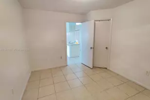 17500 NW 67th Pl, Hialeah, FL 33015 - Photo 10