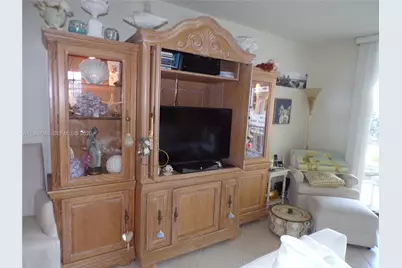 3020 Marcos Dr #S214, Aventura, FL 33160 - Photo 12
