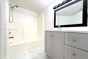 10249 NW 9th St Cir, Miami, FL 33172 - Photo 24