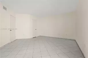 10249 NW 9th St Cir, Miami, FL 33172 - Photo 20