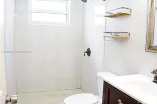 20301 SW 118th Ave, Miami, FL 33177 - Photo 10