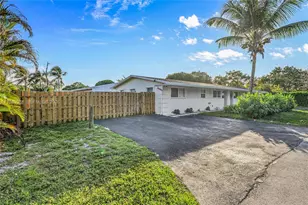 700 NW 18th St, Fort Lauderdale, FL 33311 - Photo 2