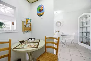 9101 Sunrise Lakes Blvd, Sunrise, FL 33322 - Photo 8