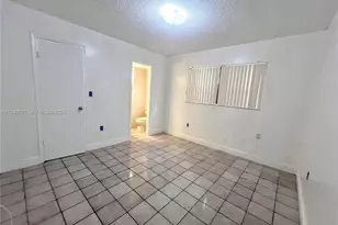 5930 W 25th Ct, Hialeah, FL 33016 - Photo 8